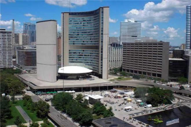 Temperance Apartment Toronto Exterior photo